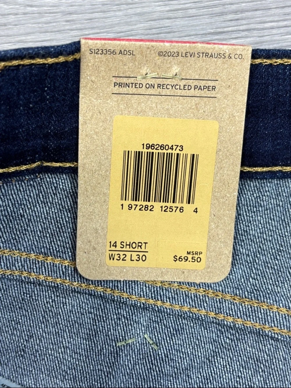 Levi's 311 Shaping Skinny‎ Distressed Jeans - size 32/14 Short NWT